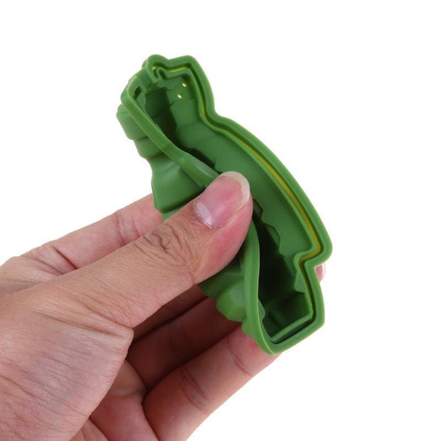 CREATIVE 3D GRENADE SHAPE ICE CUBE - La Costa Azul Foods Co